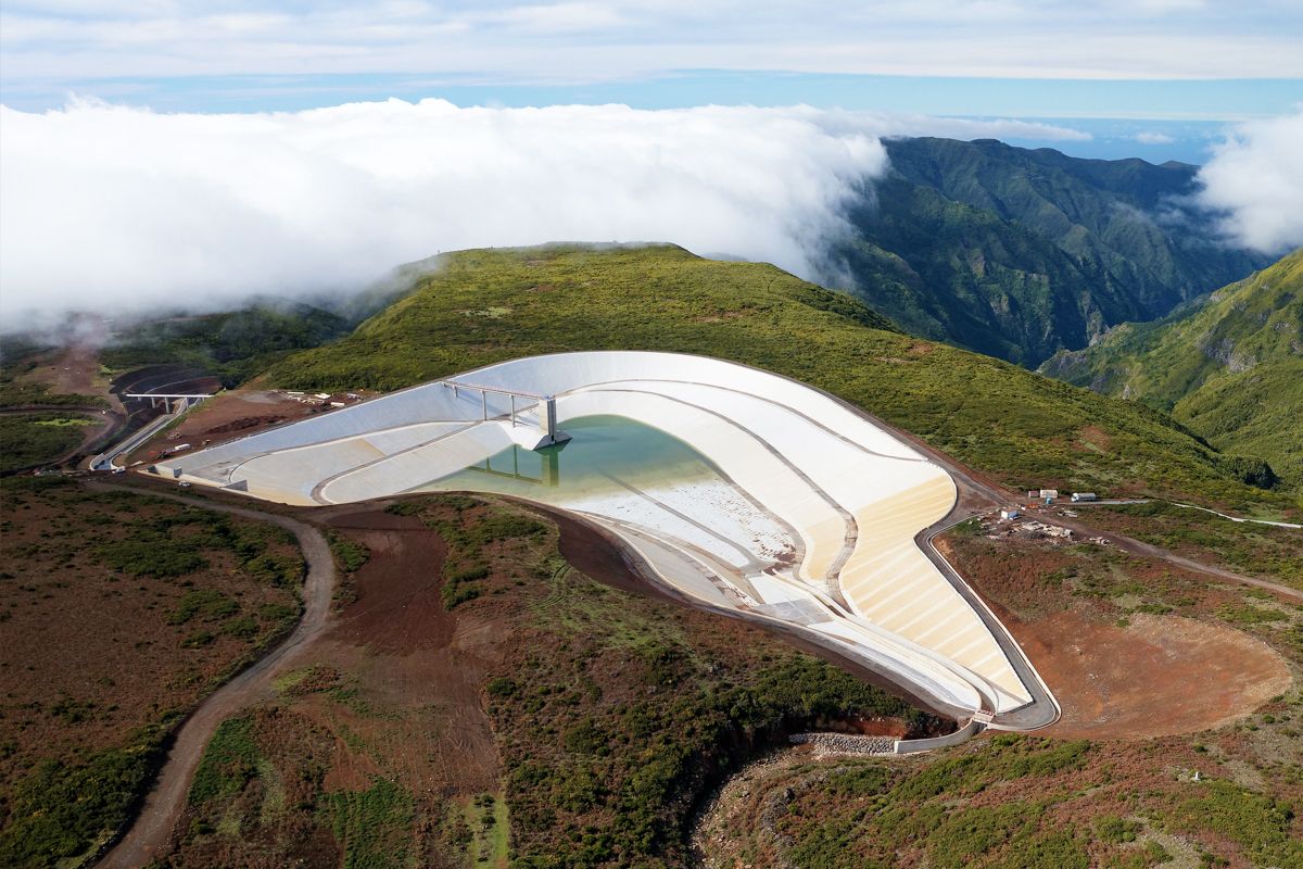 Great Dam - Public Procurement